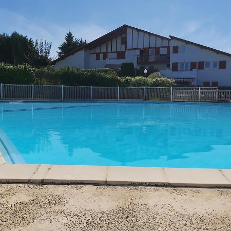 Appartement A Hendaye Avec Piscine Et A Cote De La Plage Luaran gambar