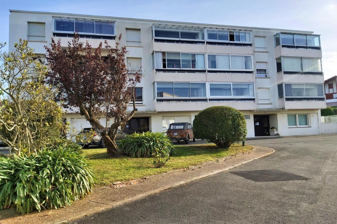 Appartement A Hendaye Avec Piscine Et A Cote De La Plage Luaran gambar